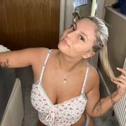 CheekyGirl_49x1