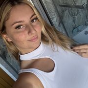 CheekyGirl_9846