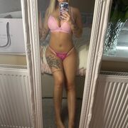 CheekyGirl_6413