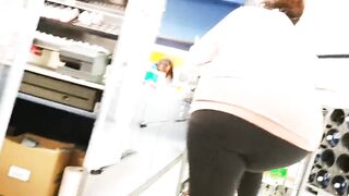 Toight like a tiger, butt inside pants