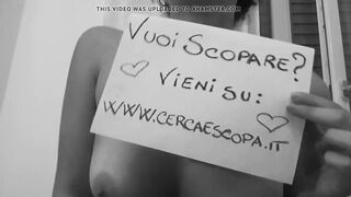 Bella ragazzina italiana inside panties Bombshell spompina il cazzo