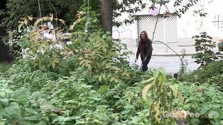 Redheaded Hot Pisses Big And Rough Into Trees