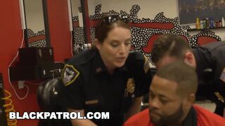 AFRICAN PATROL - Robbery Suspect Apprehended And Screwed By mom