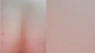 Annet13 jerks off on command. Dildo into the anus and vagina