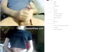 goddess Beauty fingers her soak snatch on random chat