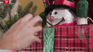 Jolly Bree Brooks Gets Him Extra Rough For Christmas