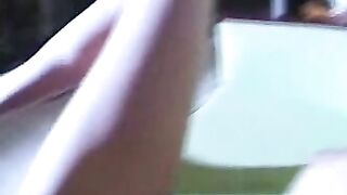 lucy63  veux sentir ton sexe qui pulse dans ma bouche, et ton derrière qui se cambre