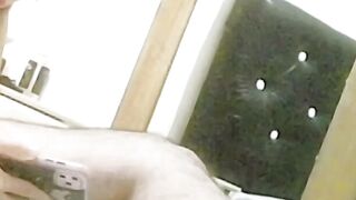 Camara oculta real para la escort Agatha de botitas se mensajea con su marido