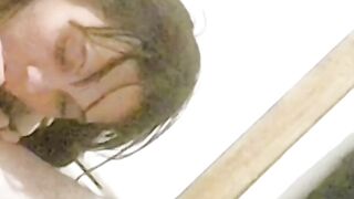 Camara oculta real para la escort Agatha de botitas se mensajea con su marido