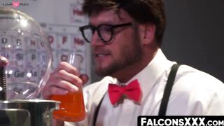 FalconsXXX.com - Horny muscular hunks sucking another man's huge hard dick in a group