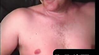 MenWorkinXXX.com - Tattooed butt muncher strokes his stiff pecker with joy