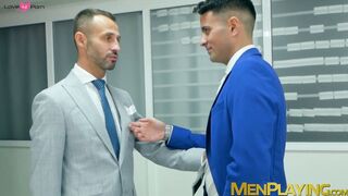 Office hunk Robbie Rojo blows his boss before hard drilling