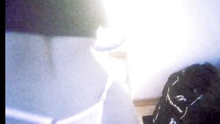 Escort Liz Vip camara oculta se deja grabar haciendo su trabajo se pone los tacones