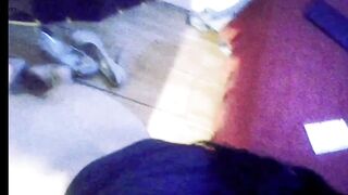 Escort Liz Vip camara oculta se deja grabar haciendo su trabajo se pone los tacones
