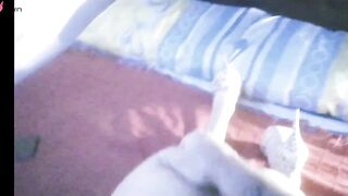Escort Liz Vip camara oculta se deja grabar haciendo su trabajo se pone los tacones