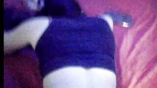 Escort Liz Vip camara oculta se deja grabar haciendo su trabajo se pone los tacones