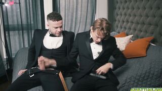 Groom and his best man fucks before the wedding