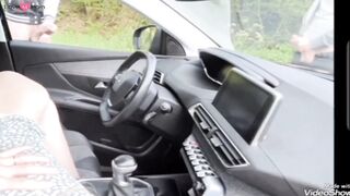 auf Parkplatz wichst 2