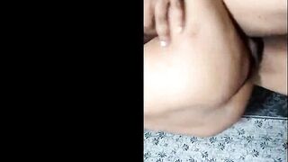 Indian girl Fucking Her Big Boobs