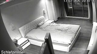La coquine se masturbe solo