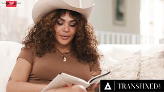 TRANSFIXED - Peeking Stacked Babysitter Eva Maxim Fucks Sexual Beauty Queenie Sateen