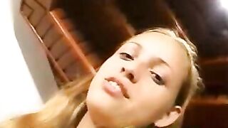 lucy63 je sens que tu aimes ça, prendre la bite de Tont*n dans ta bouche