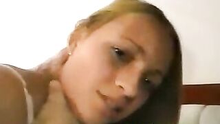 lucy63 je sens que tu aimes ça, prendre la bite de Tont*n dans ta bouche