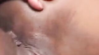 Je sens ton sperme qui pulse dans ma gorge JOUIBRULANCE, je l'avale avec délice