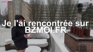 Amatrice allemande defoncee en exterieur dans la neige
