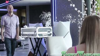 Young stepsisters receives facial after missionary fucking