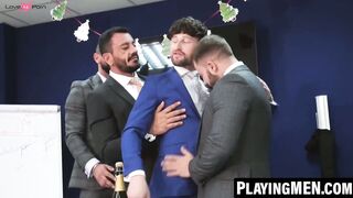 PlayingMen.com - Drew Dixon's massive cock taken by hot Sir Peter in a foursome