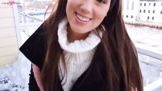 Il n'est jamais trop froid pour se masturber comme elle le fait