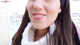 Il n'est jamais trop froid pour se masturber comme elle le fait
