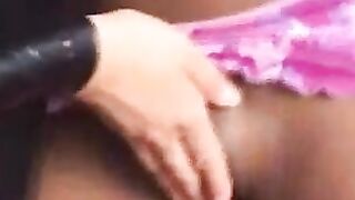 Rien, je suis prêt à te prendre lucy63, mais d'abord, montre-moi ton visage