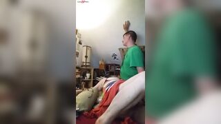 Video d une grand mere baisee par un homme qui pourrait etre son fils