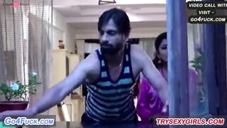 Husband Ke Jaate Se Bhabhi Ne Aapn Boyfriend sath Romance Kiya