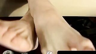 ToesXXX.com - Bathtub toe licking and mutual cock sucking twinks