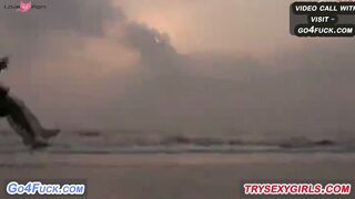 Mumbai Two Girls Juhoo Beech Romantic Sex Story 2025