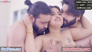 House Onwer Two Bhaiyon Ne Milkar Kaamwali Bhabhi Ke Sath Chudai Kari Bedroom Me