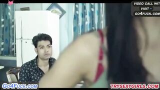 Bhaiya ki girlfriend ki friend Neha Ghar per Aai