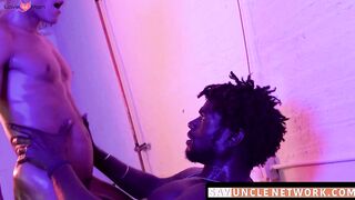 SayUncleNetwork.com - Gay stud Matie takes a wild raw ride on Devin Trez's black mons