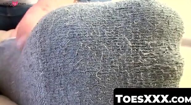 ToesXXX.com - Twinks Billy and Wiley's fleshlight action and foot tease