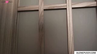 cc doll horny tattooed babe enjoys bbc.mp4