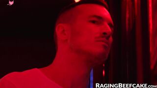 Muscular daddy Lawson James is raw destroyed by Timothy Chance