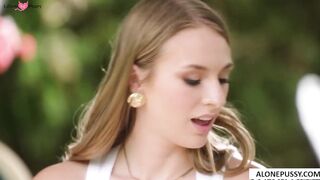 angel youngs curvy milf loves indulge the nice guys.mp4