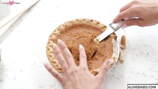 katie kush skyler storm thanksgiving pie