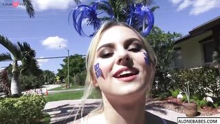 aria banks helped a student earn money by offering his cock