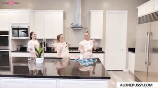 emma hix katie kush sera ryder pajama party