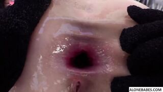 emma hix kendra cole hungry girls gets anal sex and creampie