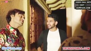 Dost Ki Hot Girlfriend Ko Uper Bulakar Muhe Me Kela De Diya